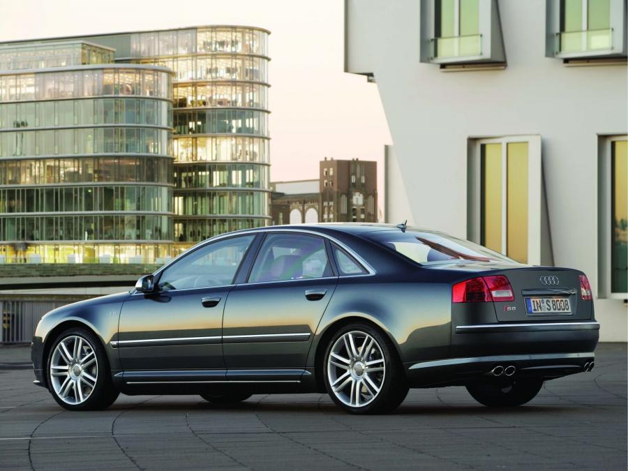  Audi S8 (D3) 2005 года  (WW) (фото 21 из 61)